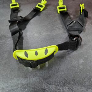 CHIN STAPS 4 POINT ( BLACK)